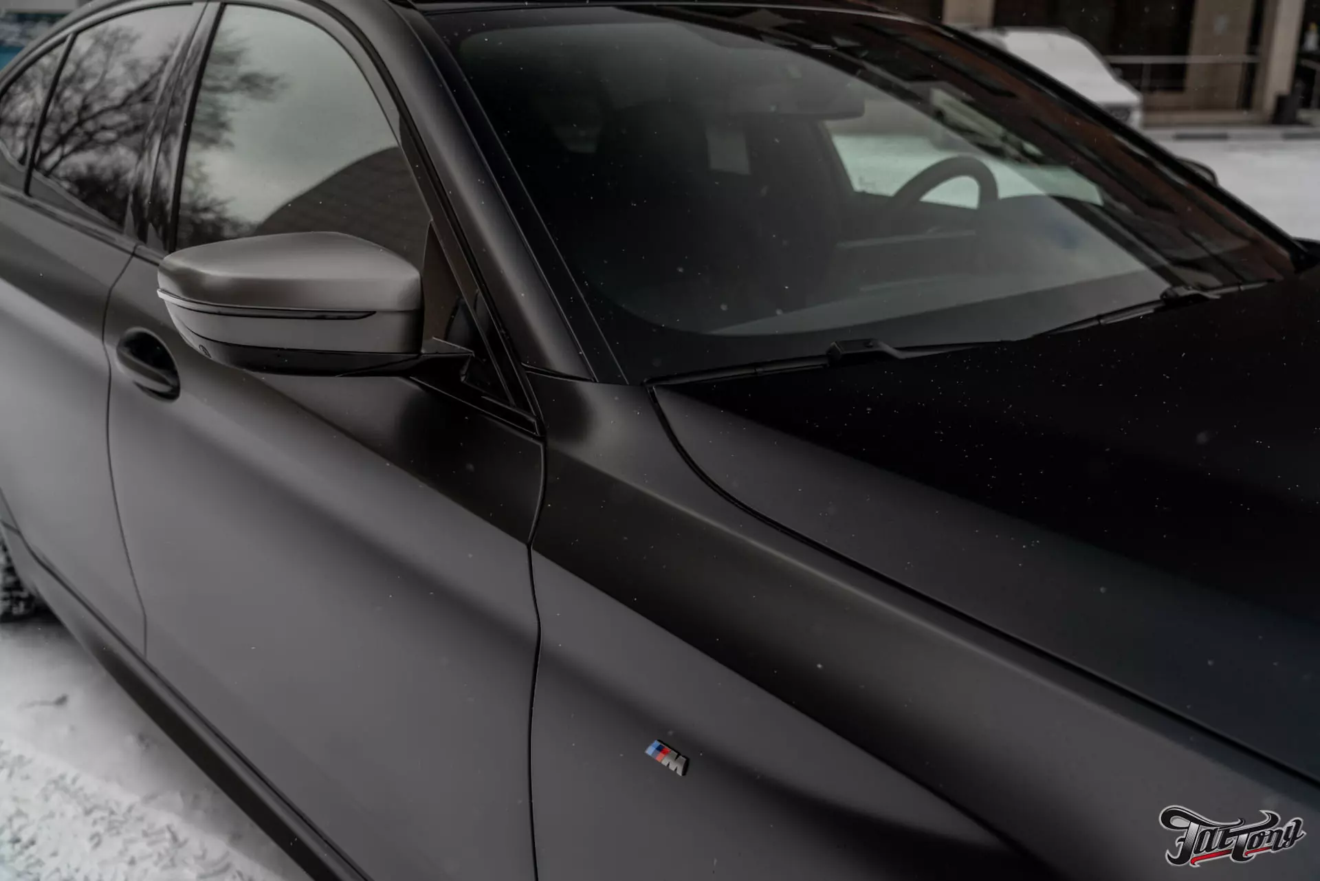 BMW 5. Оклейка в матовый полиуретан